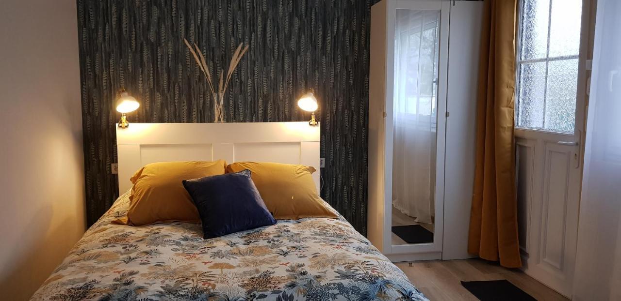 Agreable Petite Maison Proche Joigny Chamvres Екстер'єр фото