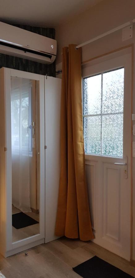 Agreable Petite Maison Proche Joigny Chamvres Екстер'єр фото
